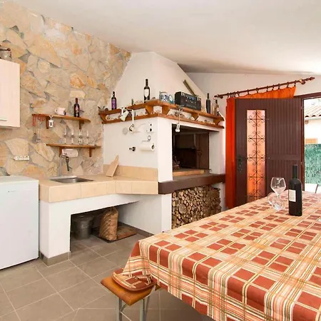 Holiday home In Fazana/istrien 11339